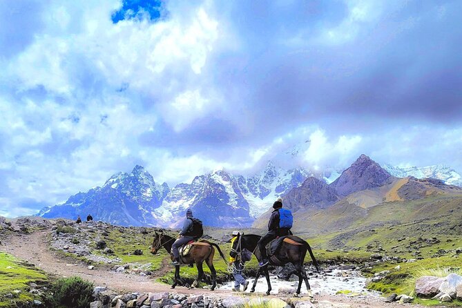 Horseback riding in Ausangate 7 lakes full day - private - Why Ausangate makes such a strong day trip