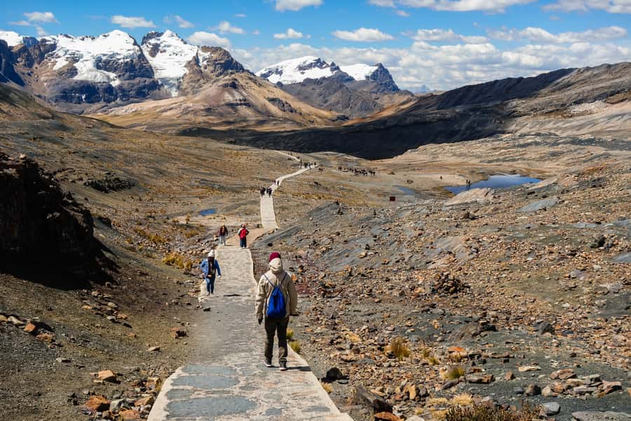Huaraz: Pastoruri Glacier Day Trip - Lunch: shared restaurant or private mountain setting