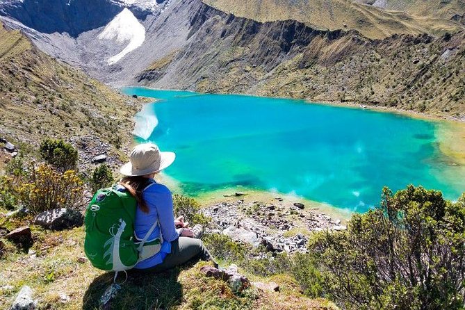 Humantay Lagoon Day Trip from Cusco - Guides, languages, and group atmosphere