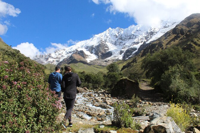 Humantay Lake Full Day Tour from Cusco - Descending to Soraypampa and Eating on the Way Back