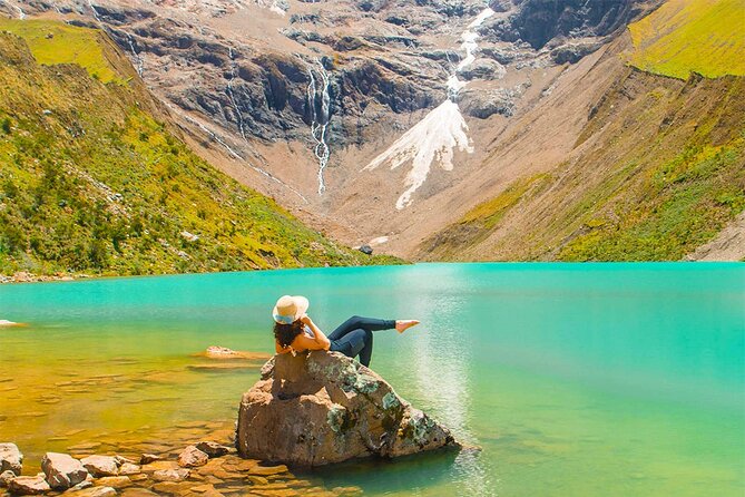 Humantay Lake, Machu Picchu by train and Rainbow Mountain 3 days in Cusco - Day 2: Machu Picchu by road, rail, and mountain bus