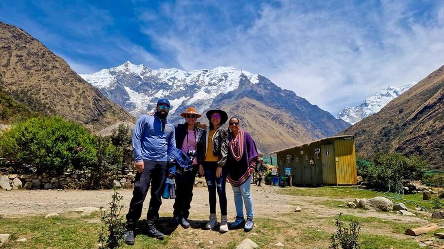 Humantay Lake – Tour with Guide, Breakfast & Lunch - Humantay Lake: your main hour at the top
