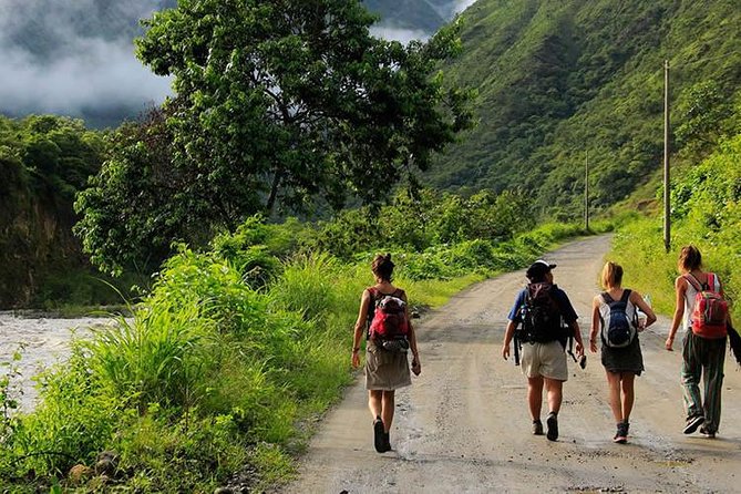 Inca Jungle Multi-Day Tour to Machu Picchu 4 DAYS - Guides, group size, and the human side of the trip