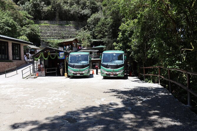 Inca trail 4 days to Machu Picchu - The guide can shape the whole experience