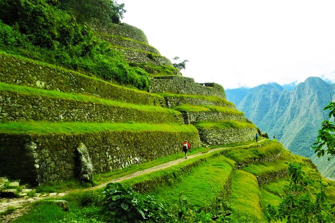 Inca Trail hike 4 days to Machu Picchu with panoramic Train - Why four days is the right length