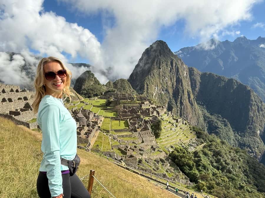 Inka Jungle trek to Machu Picchu 3 D/ 2 N - Day 1: From Cusco to Abra Málaga by bike