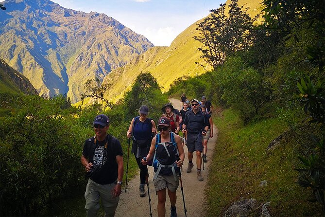 Inka Jungle Trek To Machu Picchu 4 Days, 3 Nights - Day 3: Ziplining, Hidroelectrica, and the railway walk