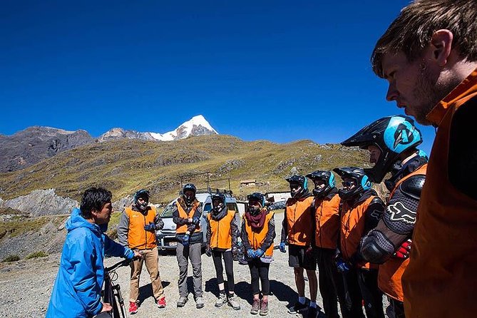 Inka Jungle trek to Machu Picchu in 4-days Tour - Day 1: Abra Malaga to Santa Maria by bike