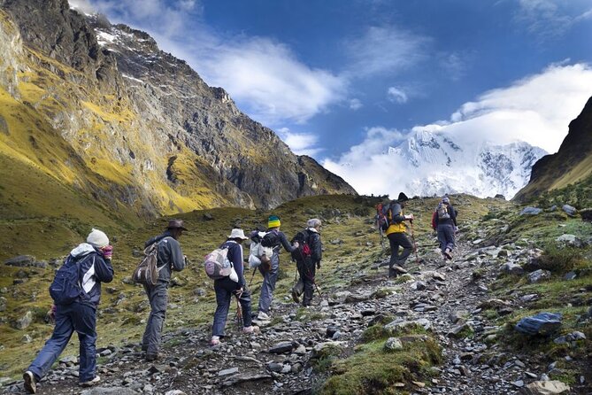 Inka Trail 4 Days to Machupicchu - Day four: Intipunku and the first view of Machu Picchu