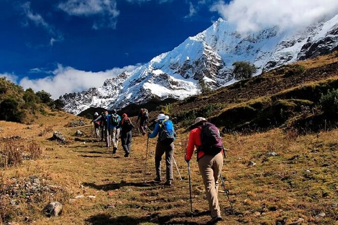 Inka Trail 4 Days to Machupicchu - Guides and group size