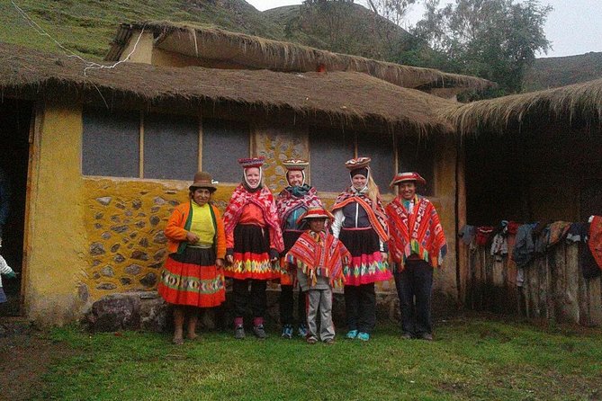 Lares Trek to Machu Picchu: 4-Day Tour - Guides, pace, and group size