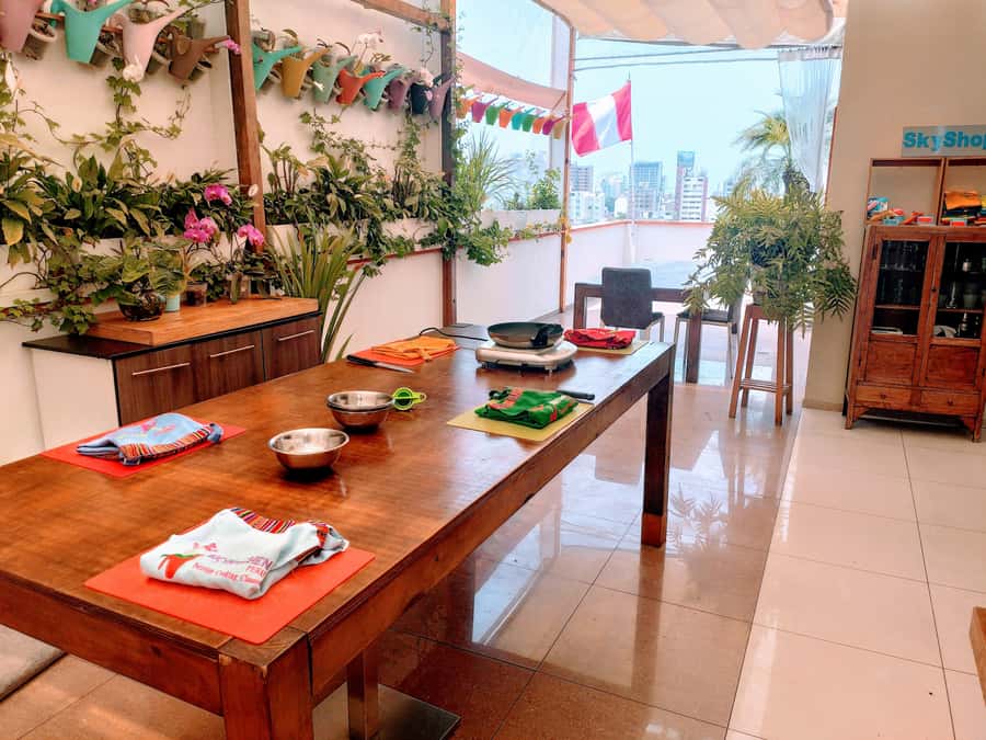 Lima: 4-Course Peruvian Cooking Class in Miraflores - Finding the private SkyKitchen apartment