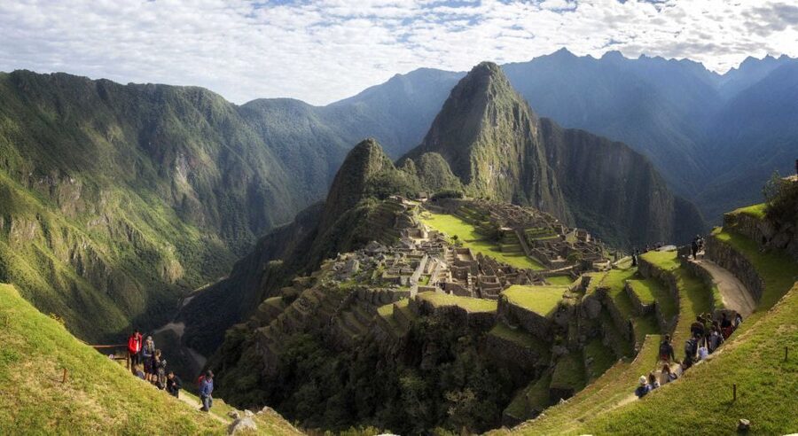 Lima: 7-Day Inca Tour with Flights and Machu Picchu - Cusco requires respect on day three