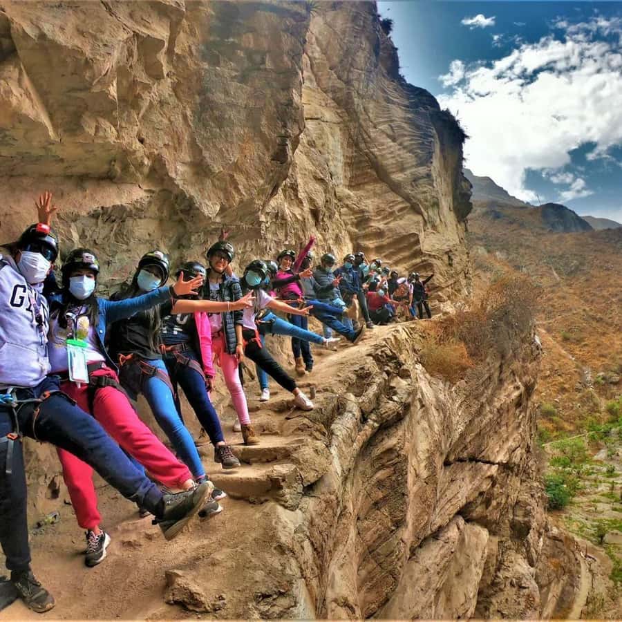 Lima: Cañon de Autisha | Explore the Center of the Earth - The 5 a.m. departure and long ride