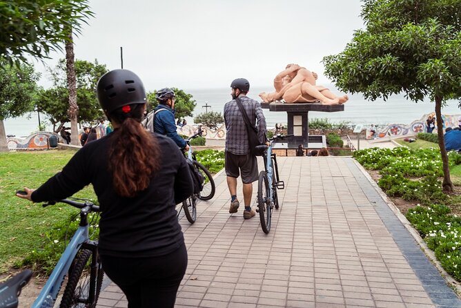 Lima: City biking - Starting with coffee in Miraflores