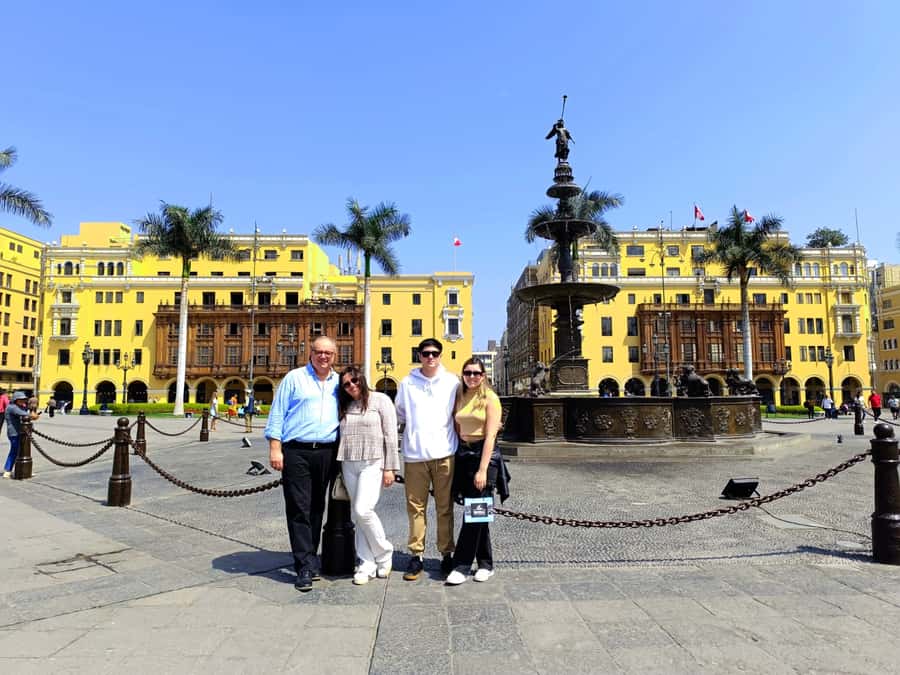 Lima: City Highlights Walking Tour & Catacombs - Why this tour works as a first look at Lima