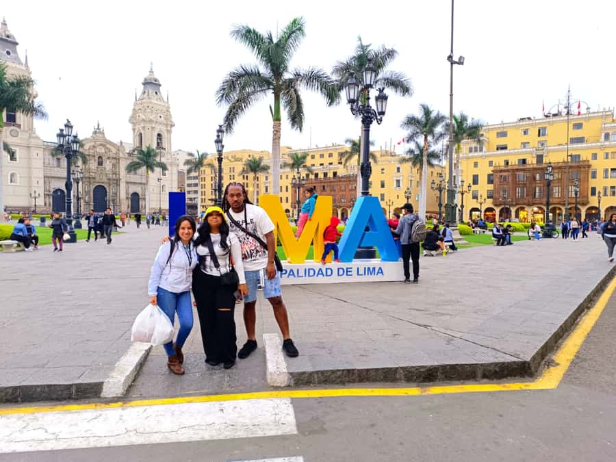 Lima: City Highlights Walking Tour & Catacombs - Iglesia de La Merced and the shift toward colonial Lima