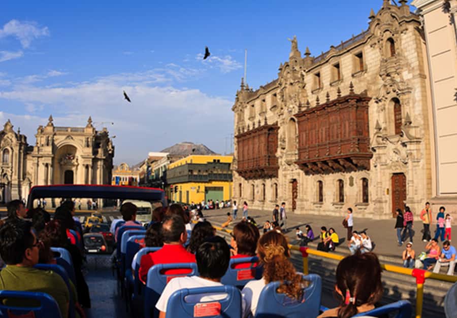 Lima : City tour 360° Panoramic bus - Sightseeing Tour - Parque de la Reserva and the Magic Water Circuit