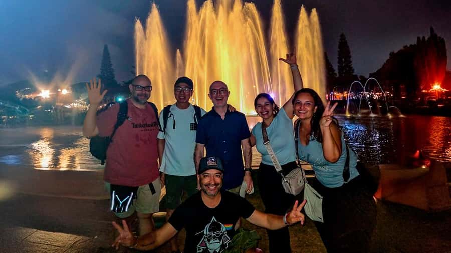 Lima Evening Tour: Magic Water Circuit & Fountain Show - Guides make the difference