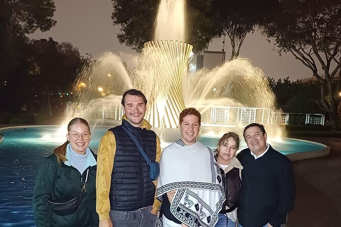 Lima Evening Tour: Magic Water Circuit & Fountain Show - The first hour: walking among 13 fountains