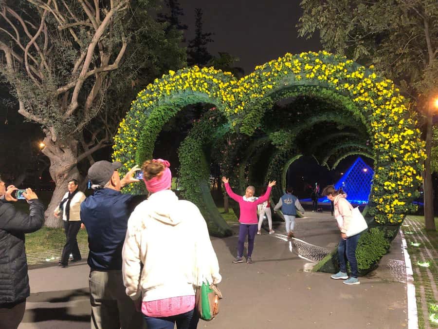 Lima Full-Day Main Attractions Tour - Barranco turns lunch into part of the experience