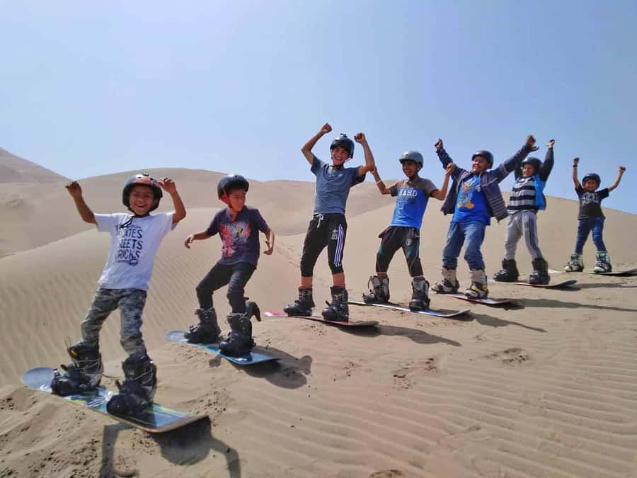 LIMA|| FullDay excursion to the Nazca Lines+Huacachina Oasis - Safety, Comfort, and Extra Costs