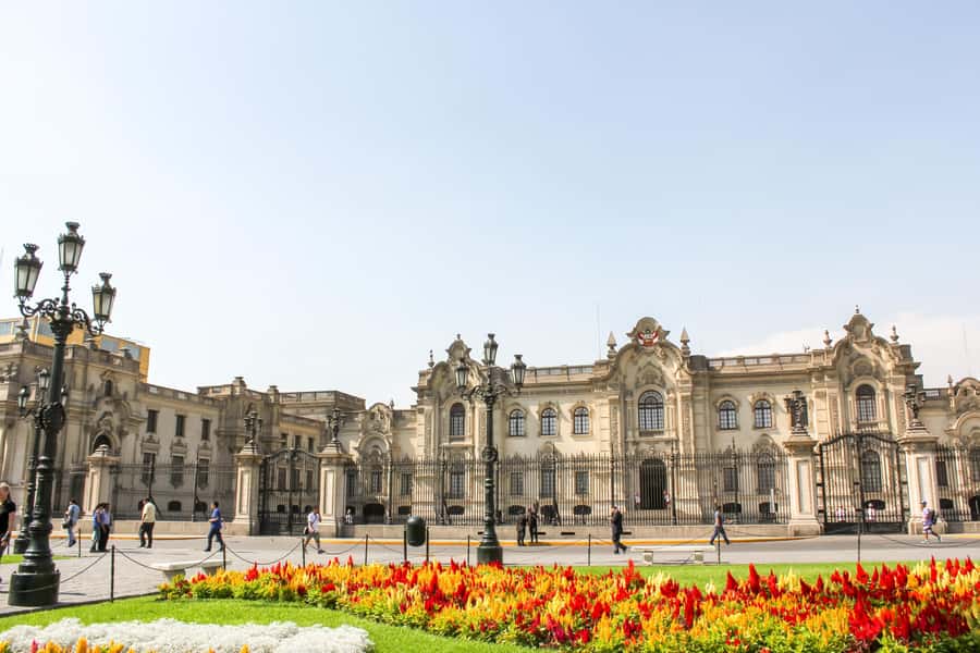 Lima: Historic Downtown, Miraflores & Catacombs Private Tour - Why the private van changes the experience