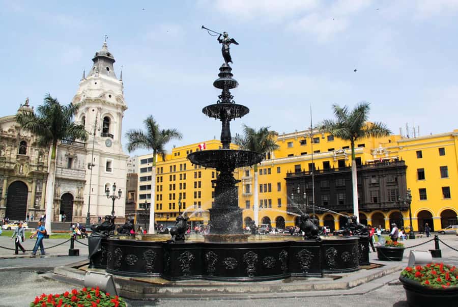 Lima: Historical, Colonial, and Modern City Tour - San Francisco Convent and catacombs are the strongest stop