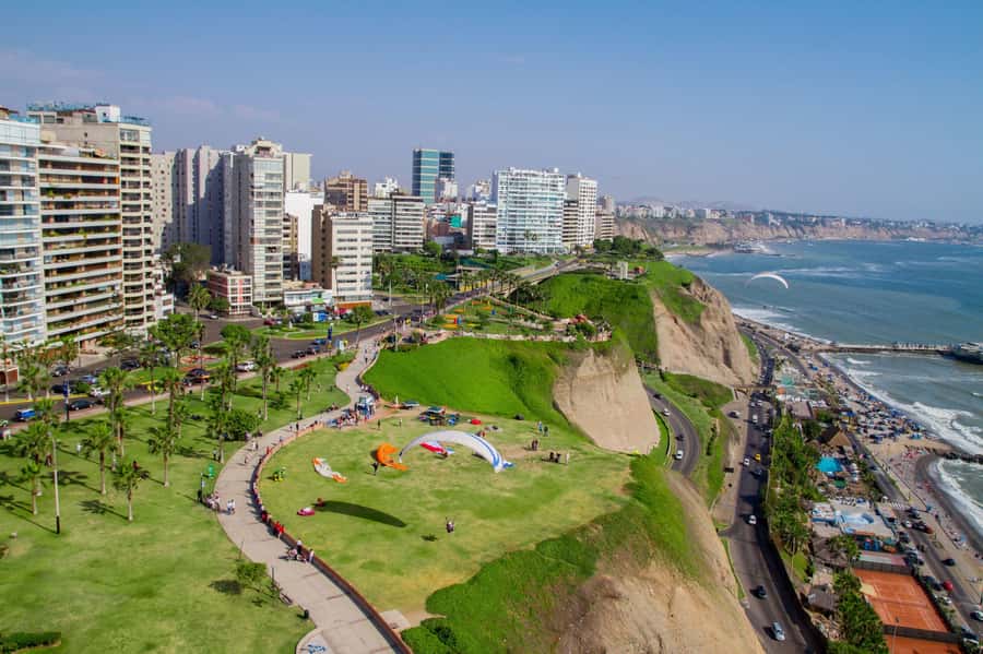 Lima: Historical, Colonial, and Modern City Tour - Timing, transport, and the guide matter