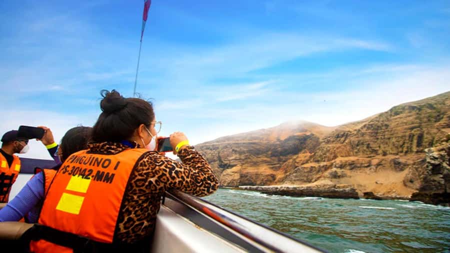 Lima | Islas Palomino Tour | Swim with Sea Lions - Leaving Callao’s harbor behind