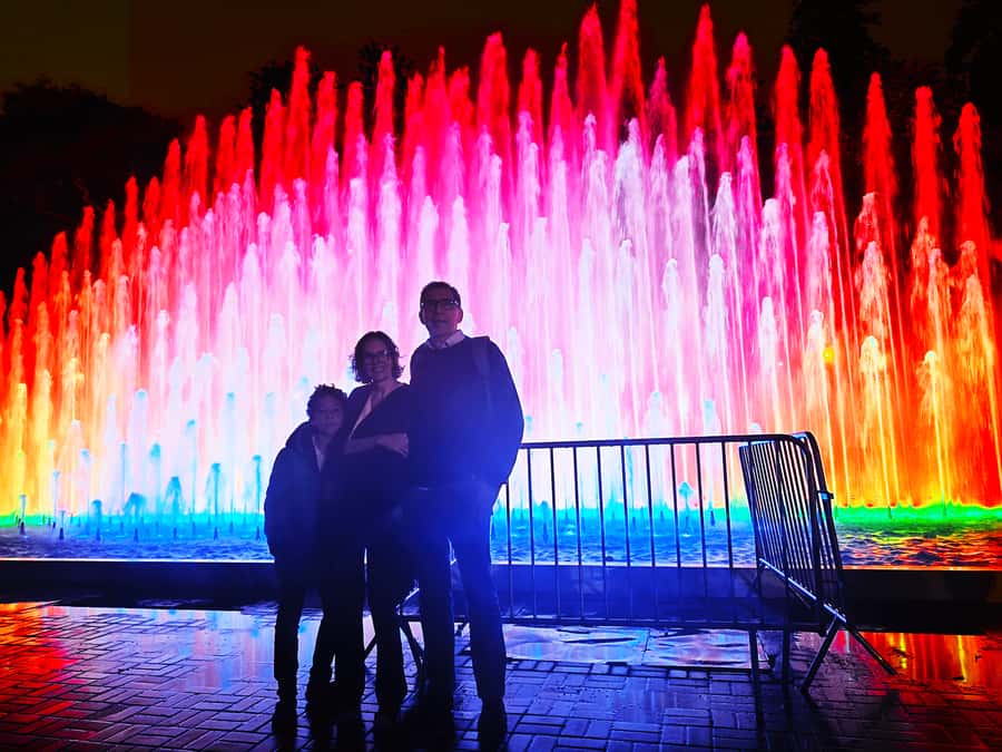 Lima: Magic Water Circuit Light Show Tour - Crowd Levels, Viewing Spots, and Practical Limits