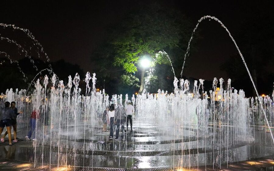 Lima: Magic Water Circuit Tour w/ Transfer & Ticket - The optional Peruvian dinner show