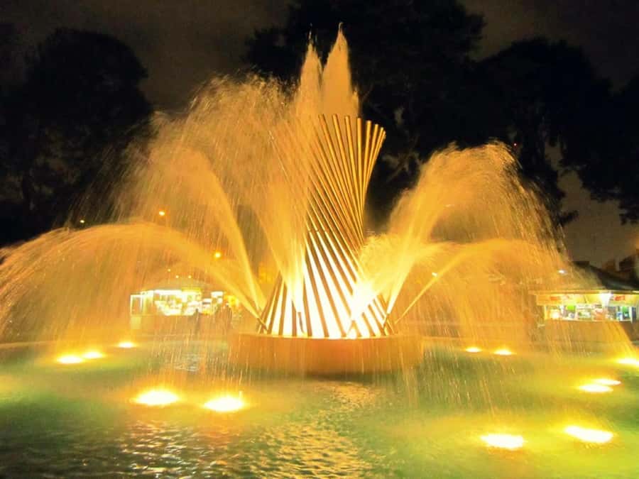 Lima: Magic Water Circuit with Dinner - Who will enjoy this Lima night most?
