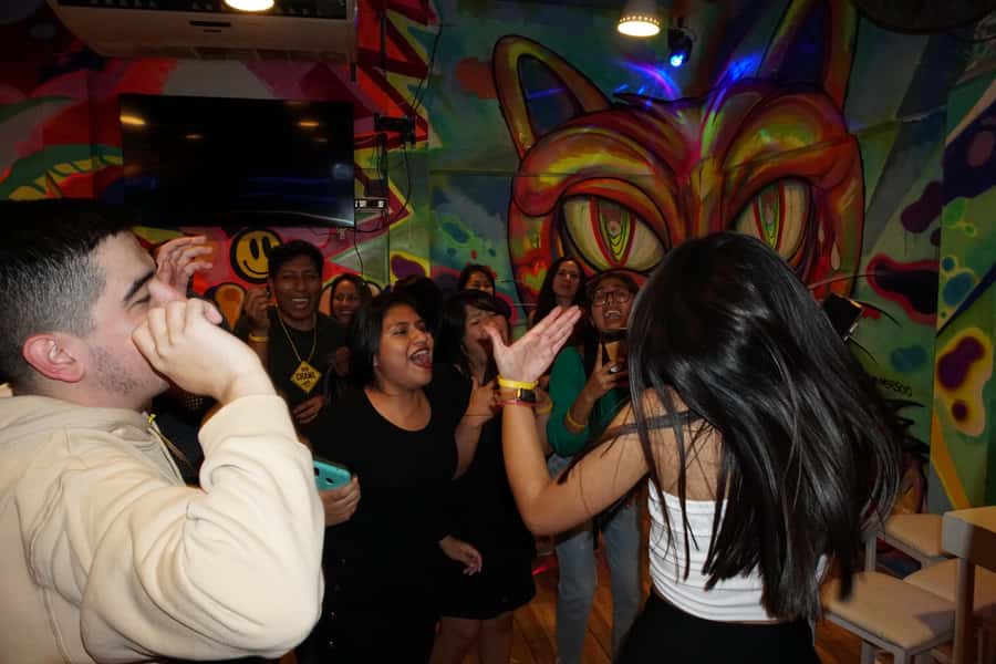 Lima: Miraflores Nightlife Tour with Bar Crawl & Free Shots - Safety, pace, and the practical trade-offs