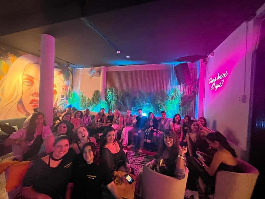 Lima: Miraflores Nightlife Tour with Bar Crawl & Free Shots - Meeting at Kennedy Park with the yellow umbrellas