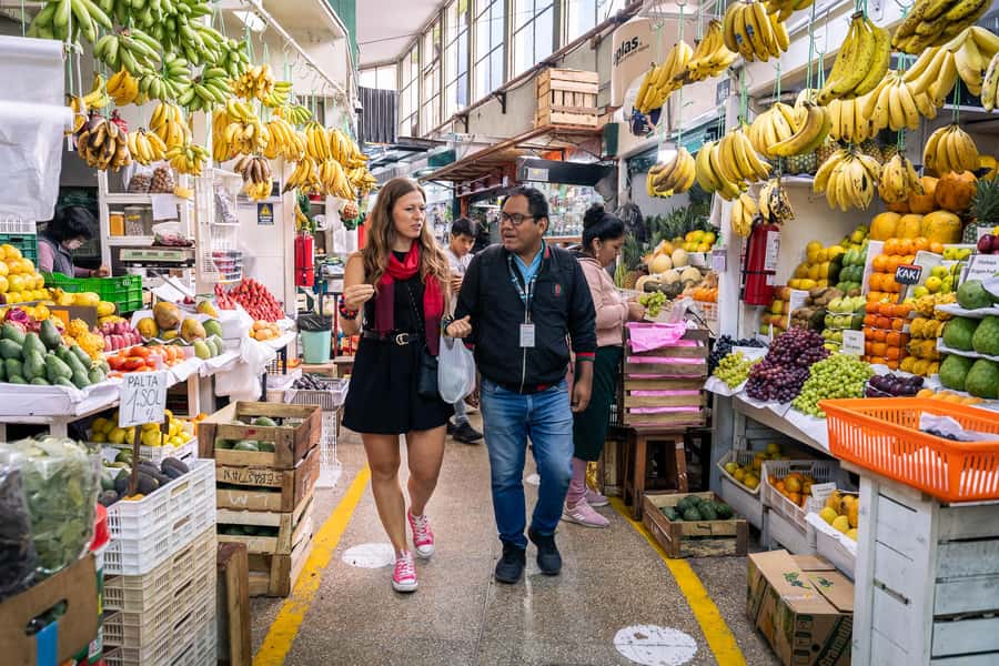 Lima: Miraflores Trending Flavors Half-Day Walking Tour - Chicharrones at La Preferida