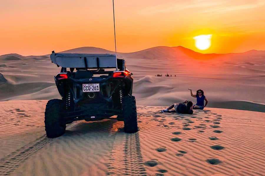 Lima: Paracas and the Huacachina Oasis Guided Day Tour - The 4:00 a.m. start and the road south