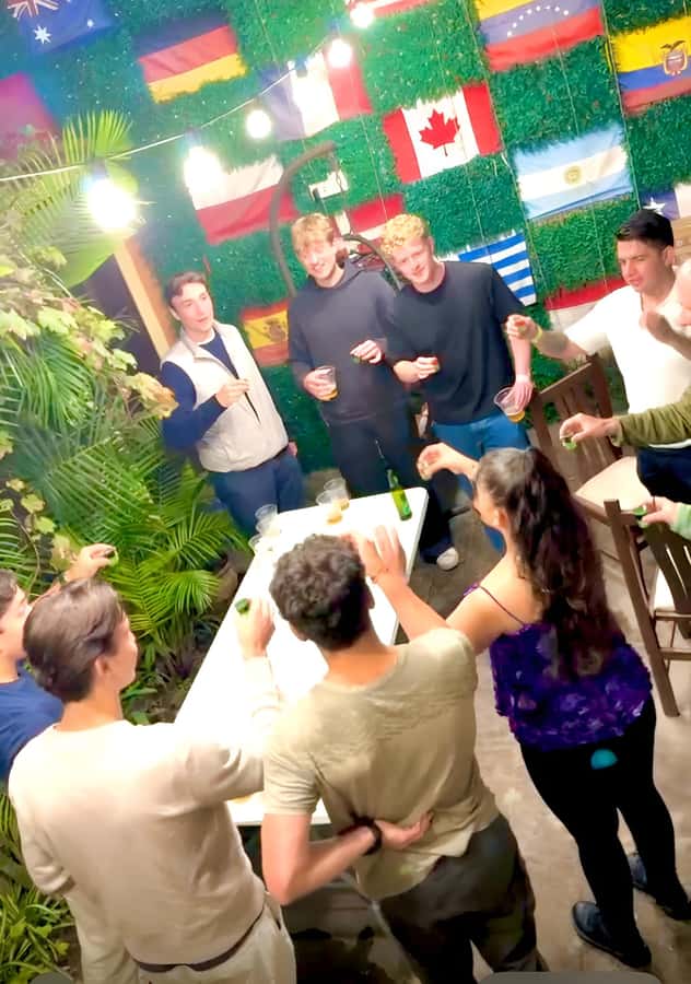 Lima: Pub Crawl with Free Shots and Club Entry - Key details at a glance
