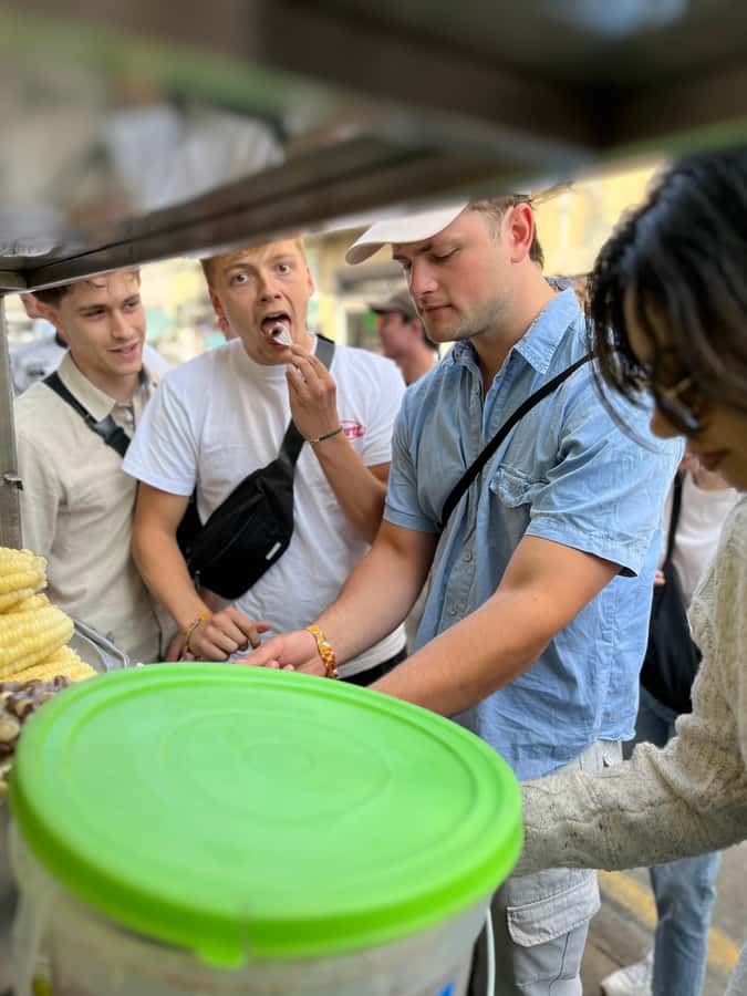 Lima Street Food: A gastronomic adventure through the city. - Chinatown and Lima’s Chinese-Peruvian connection