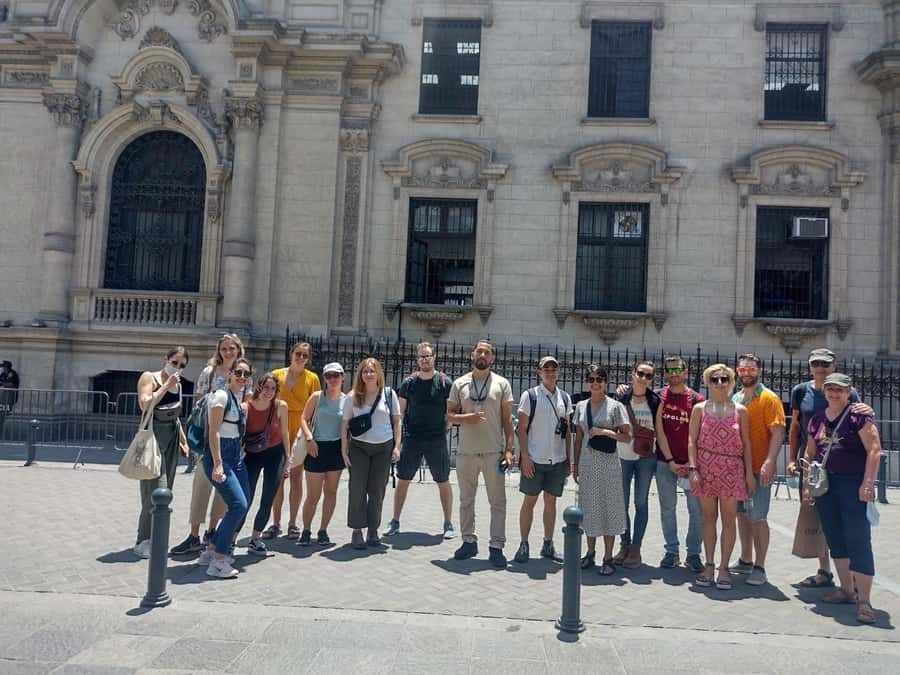 Lima: Tour a pie con Guía Local por el Centro Histórico - Five details that shape the experience