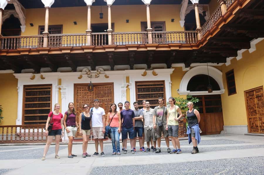 Lima: Tour a pie con Guía Local por el Centro Histórico - Plaza Mayor in a focused 15 minutes