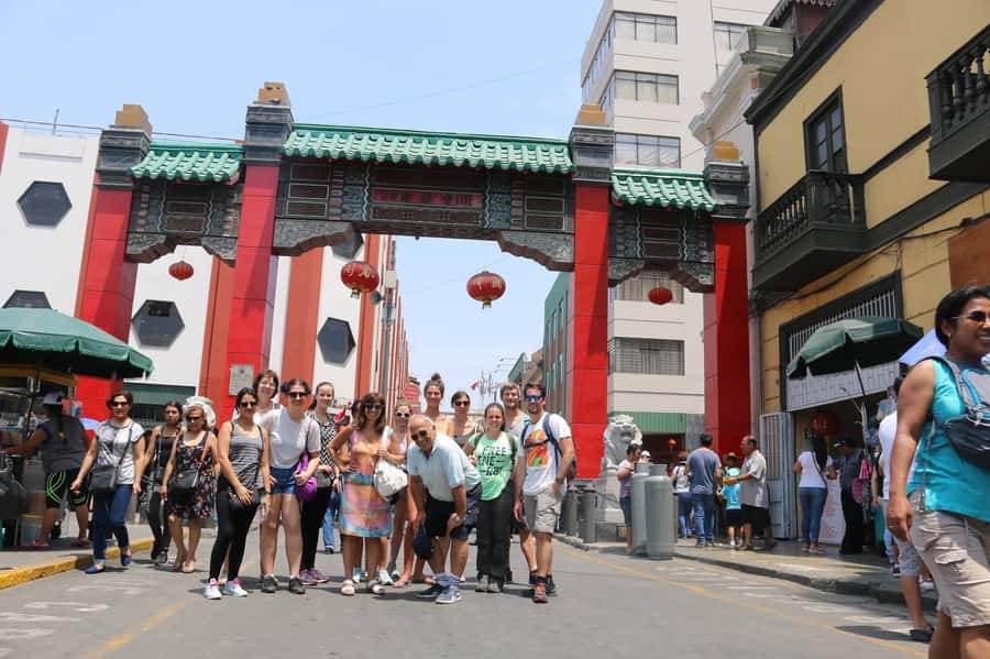Lima: Tour a pie con Guía Local por el Centro Histórico - What the guides add to the walk