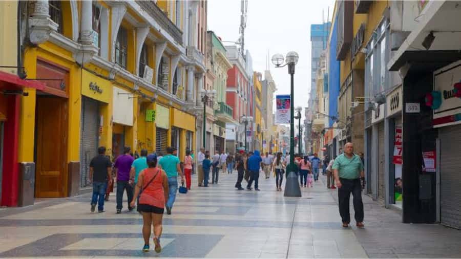 LIMA WALKING TOUR CATACOMBS FROM MIRAFLORES, HISTORICAL CENTER, WINES+BUS - Timing, transport, and the real value
