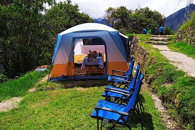 Luxury Inca Trail to Machu Picchu in 4 Days - Day 1: Llactapata ruins and Wayllabamba camp