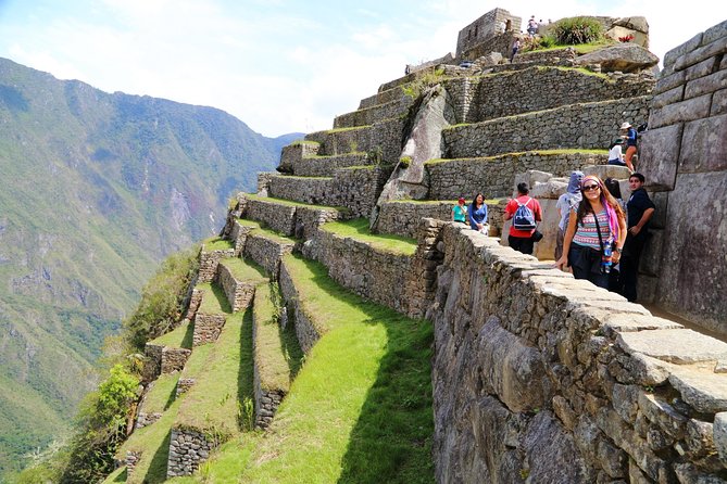 Machu Picchu 2-Day Tour - The train to Aguas Calientes
