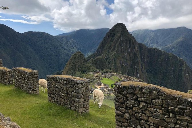 Machu Picchu and Sacred Valley Overnight Tour - The morning shuttle and three hours at Machu Picchu
