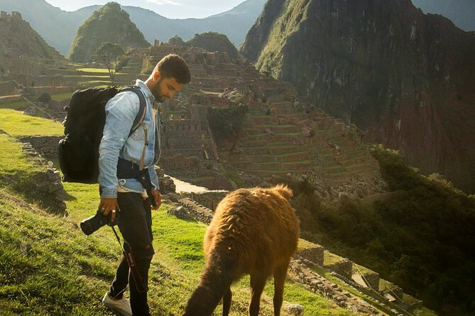 Machu Picchu Day Tour from Cusco by Train – Small Group - Ollantaytambo at 6:30 am and the Urubamba River train
