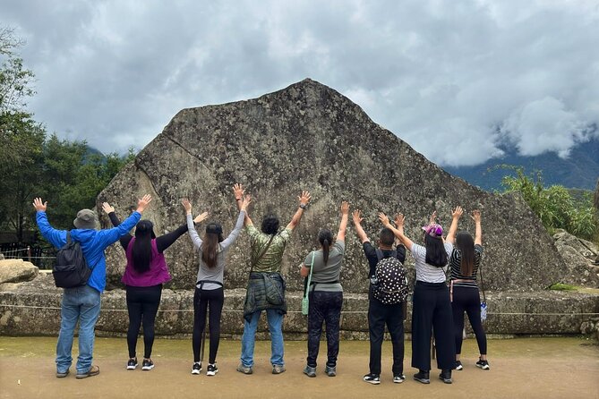 Machu Picchu EN 1 Day Tour from Cusco Private Service - The day-before briefing and language support
