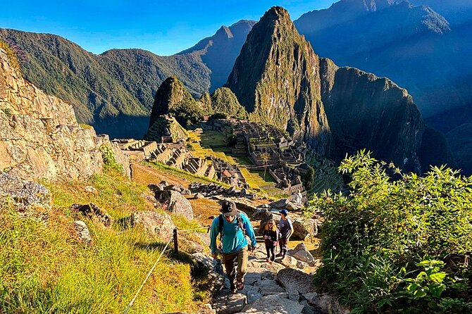 Machu Picchu Full Day from Cusco by Panoramic Train - Aguas Calientes: useful stop, not a full destination