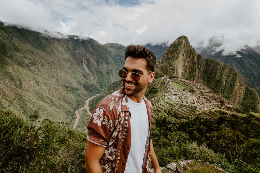 Machu Picchu: Full-Day Tour from Cusco with Optional Lunch - Entering Machu Picchu with a local guide